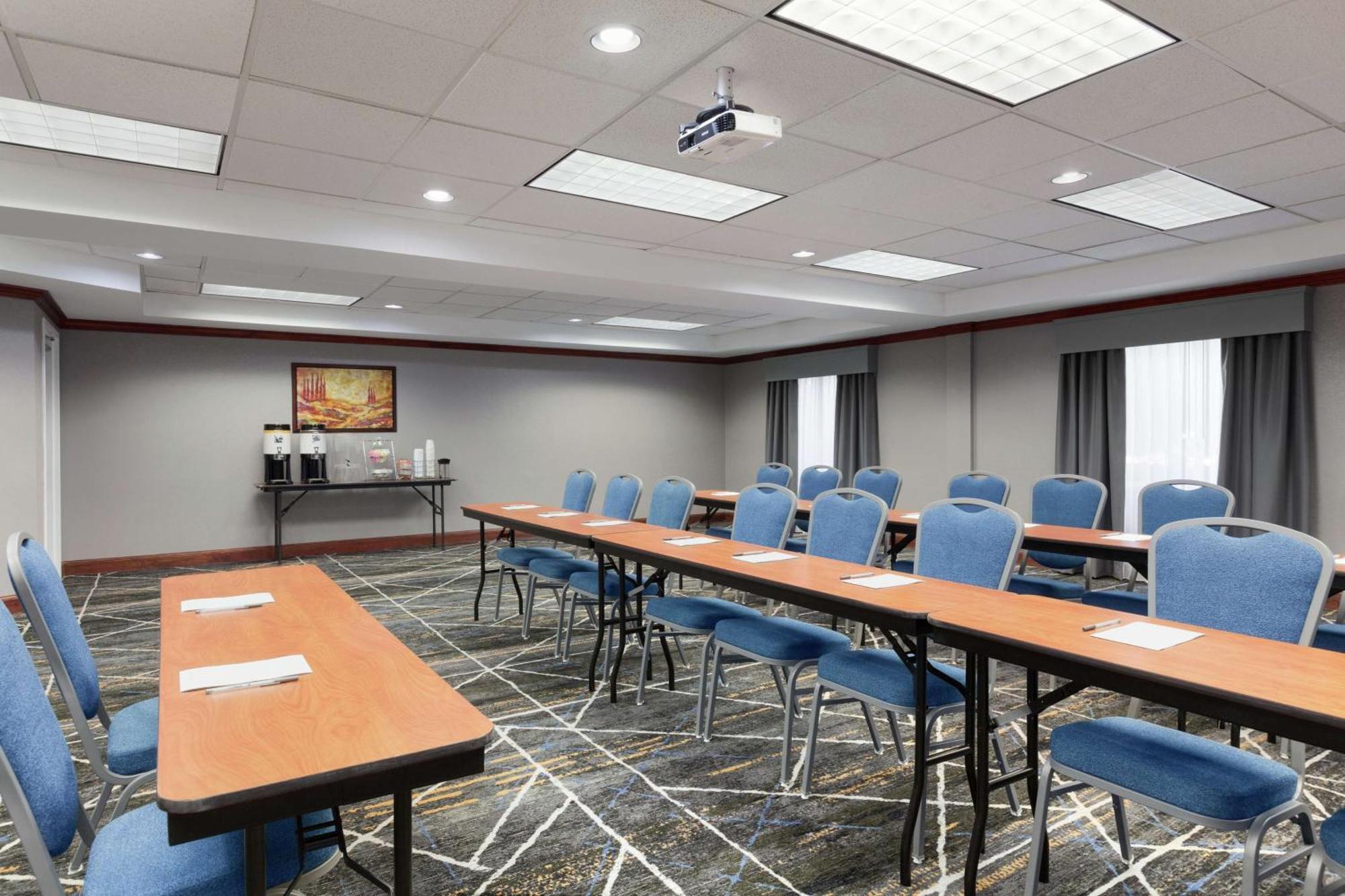 Hampton By Hilton Oklahoma City I-40 East- Tinker Afb Мидуэст-Сити Экстерьер фото