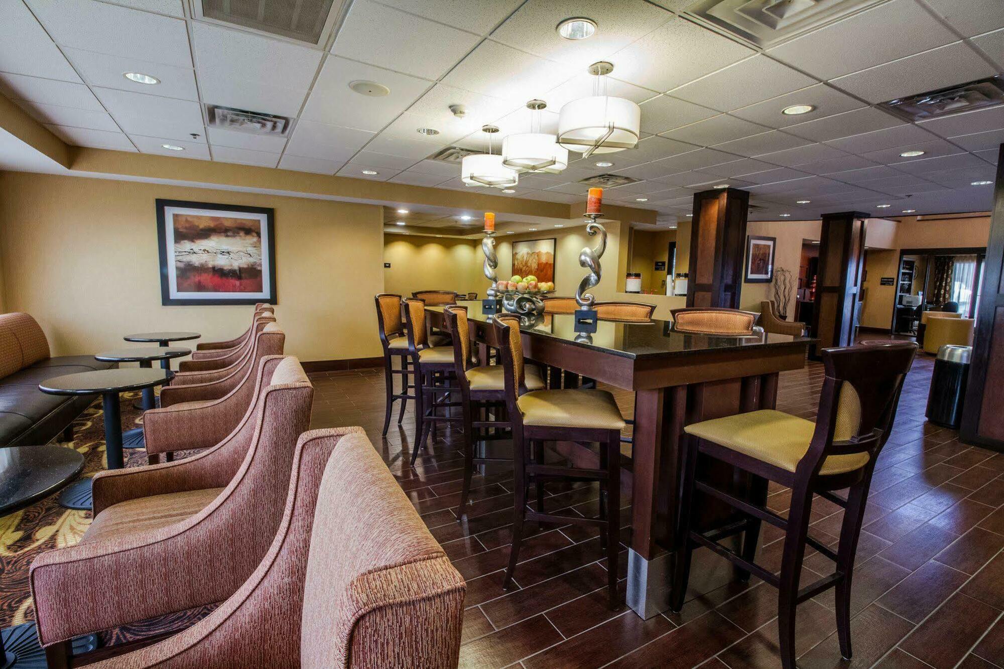 Hampton By Hilton Oklahoma City I-40 East- Tinker Afb Мидуэст-Сити Экстерьер фото