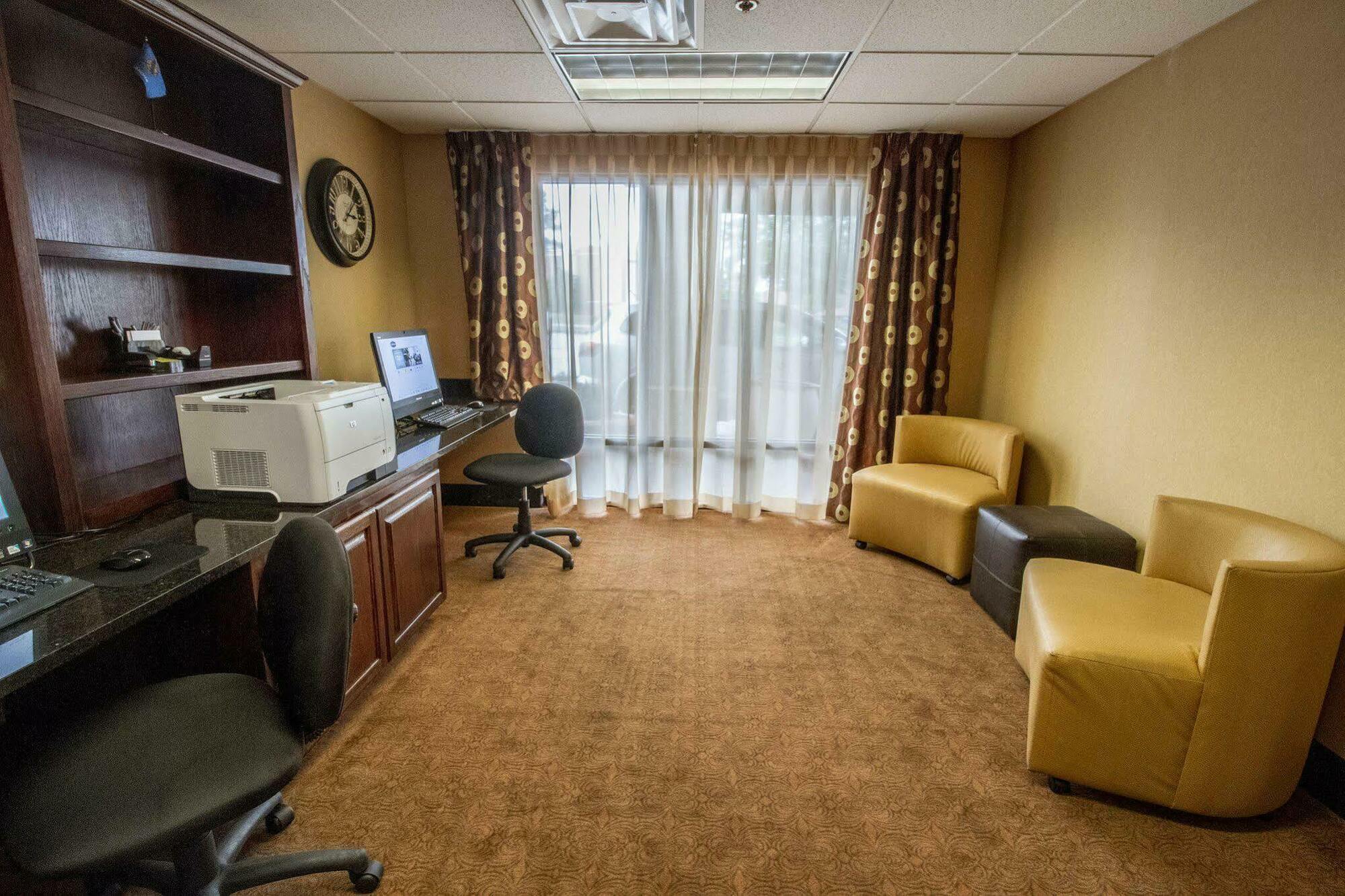 Hampton By Hilton Oklahoma City I-40 East- Tinker Afb Мидуэст-Сити Экстерьер фото